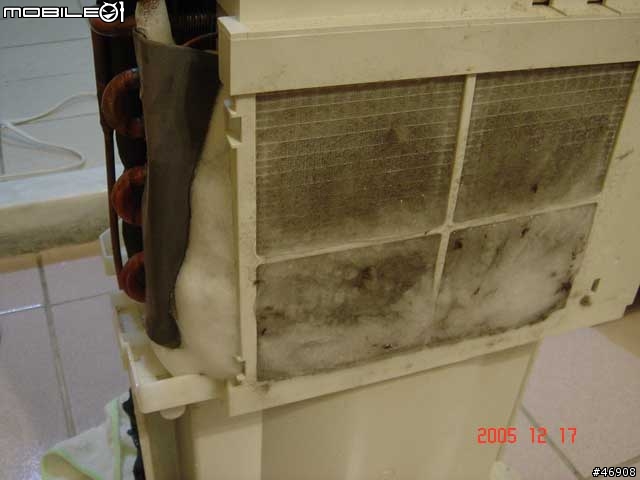 [惡搞] 除濕機變製冰機T-T