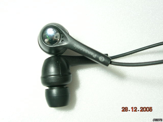 是Mp3??錯..是6230i....3.5"轉接頭!!