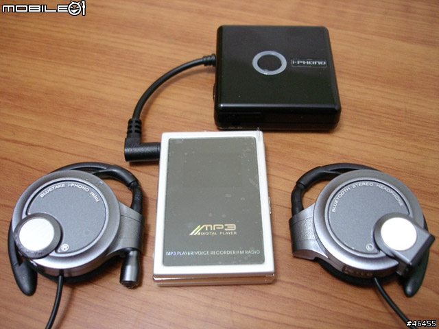 [分享]輕巧玲瓏! BLUETAKE i-PHONO mini  耳掛式藍芽立體聲耳機入手報告(三色到齊囉,12/24補上BT430TX)