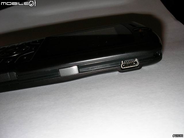 [01獨家分享] Motorola SLVR L7 實機照片