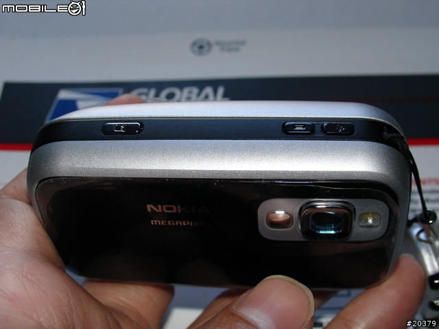 第一次在NOKIA區貼圖 - Nokia 6111 - 圖補齊了…