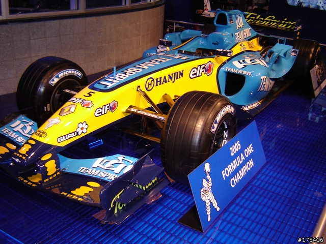 2006 Detroit Auto Show-3