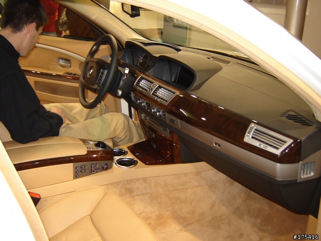 2006 Detorit Auto Show-10