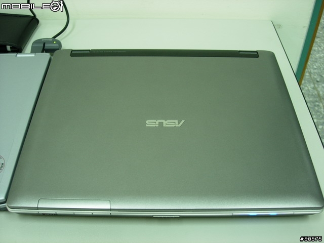 [分享] ASUS M9V v.s. Fujitsu s7010 小測