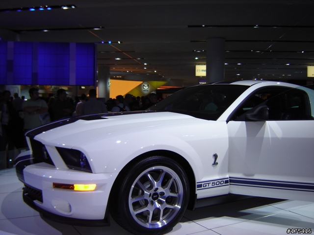 2006 Detroit Auto Show-6
