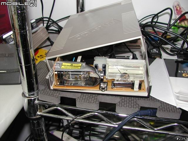 [分享]CoolerMaster Mueketeer III真空管面版換管記