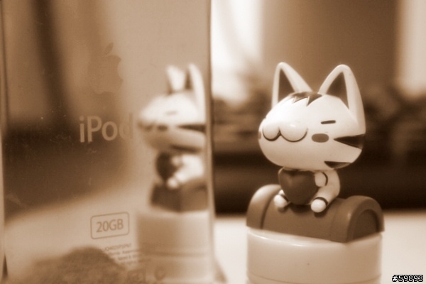 [心得] moshi iPouch iPod 專用保護套