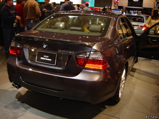 2006 Detorit Auto Show-10