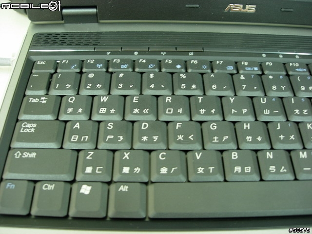 [分享] ASUS M9V v.s. Fujitsu s7010 小測