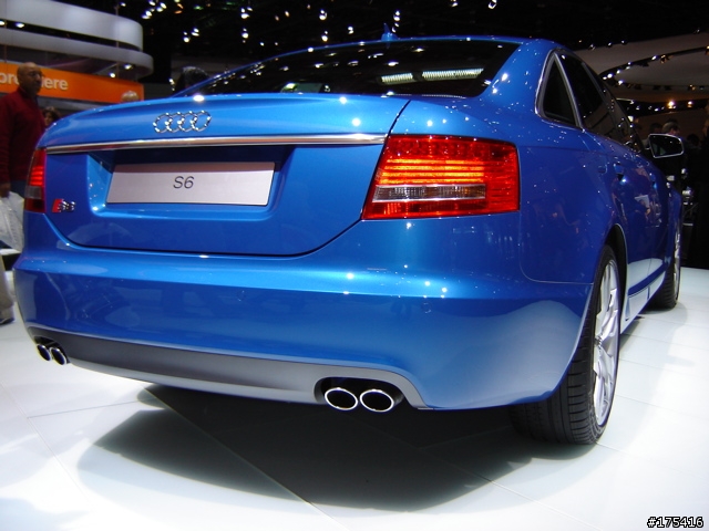 2006 Detroit Auto Show-3