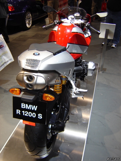 2006 Detorit Auto Show-10