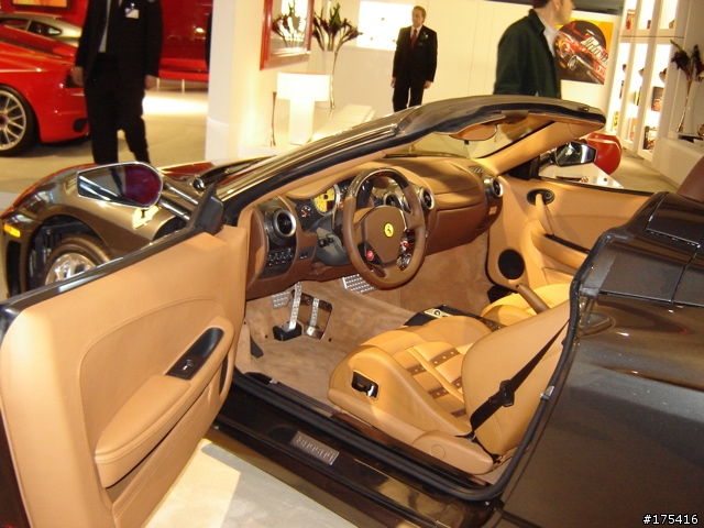 2006 Detorit Auto Show-10