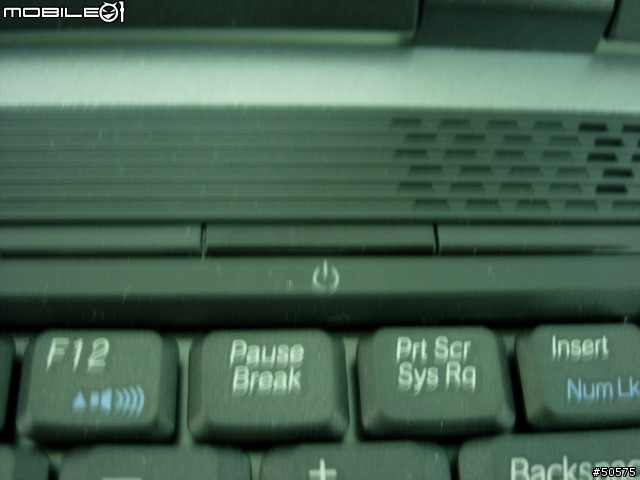 [分享] ASUS M9V v.s. Fujitsu s7010 小測