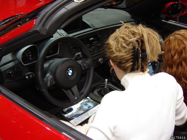 2006 Detorit Auto Show-10