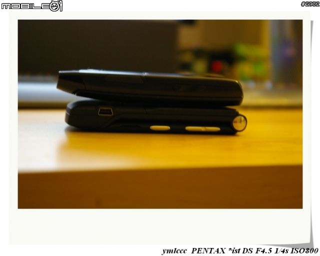 [黑色美學] Samsung T809 X BLACK Razr V3 ***照片已經從新上傳到01 server
