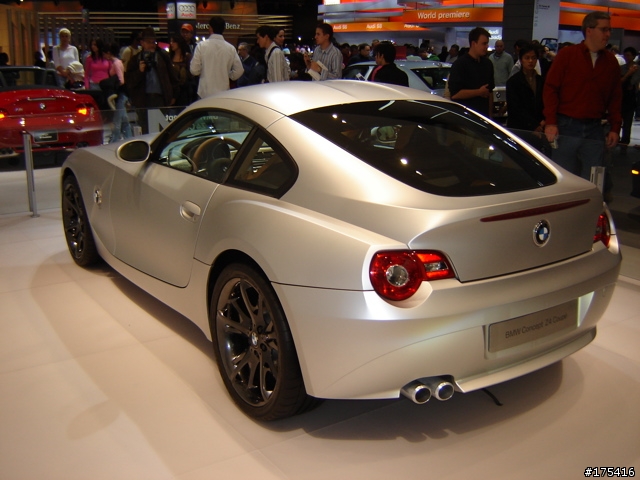 2006 Detorit Auto Show-10