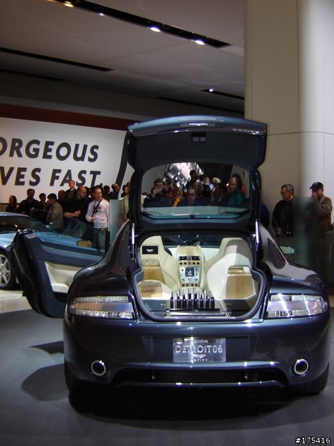 2006 Detroit Auto Show-7
