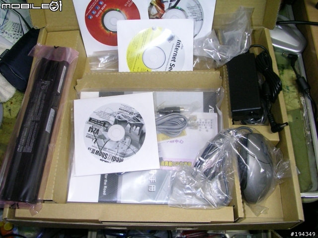 [分享]Asus A3Vc 喵在鍵盤上昏倒了。▽。