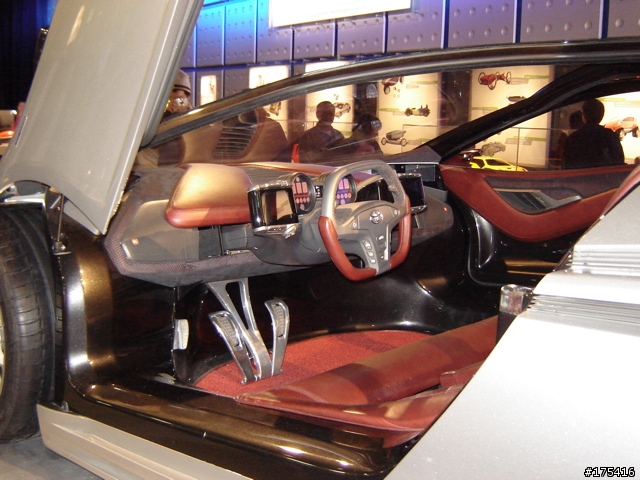 2006 Detroit Auto Show-4