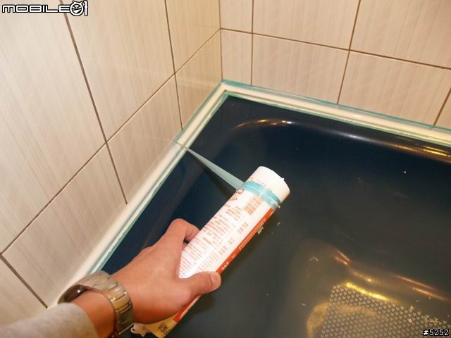 [DIY分享]快過年了..您家浴室有矽利康發霉或零零落落想重弄嗎?
