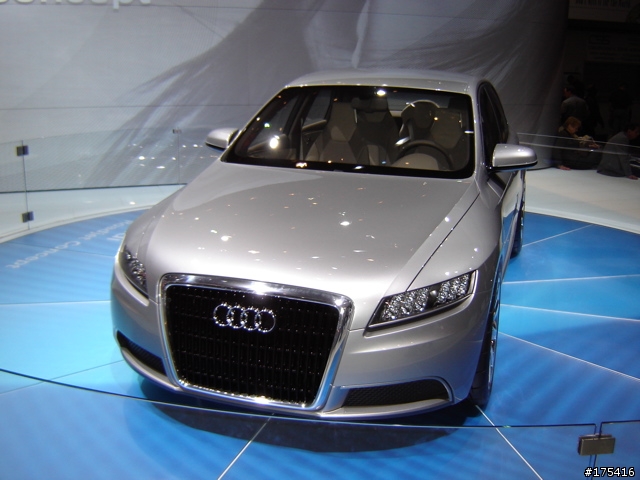 2006 Detroit Auto Show-3