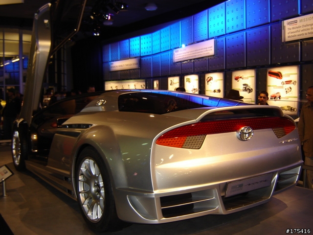 2006 Detroit Auto Show-4