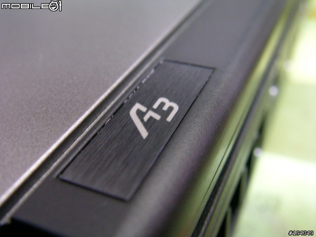 [分享]Asus A3Vc 喵在鍵盤上昏倒了。▽。