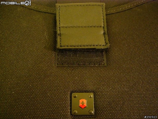 [分享] VICTORINOX 檢約樸素的背包