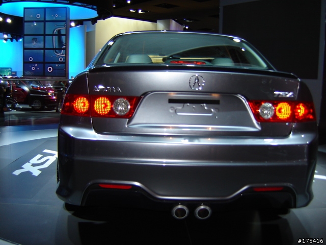 2006 Detroit Auto Show-6