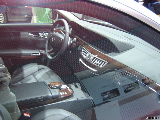 2006 Detroit Auto Show-5