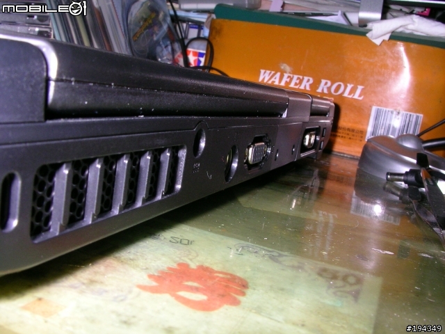 [分享]Asus A3Vc 喵在鍵盤上昏倒了。▽。