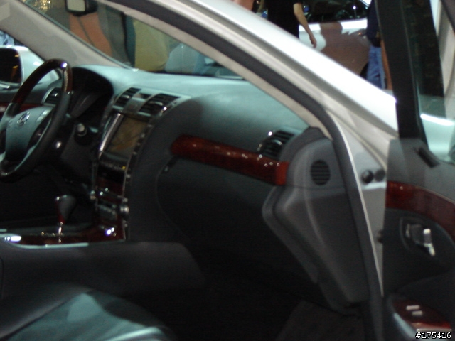 2006 Detorit Auto Show-8