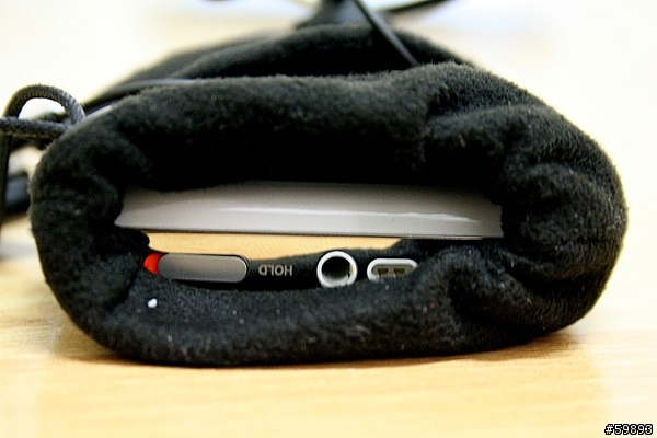 [心得] moshi iPouch iPod 專用保護套