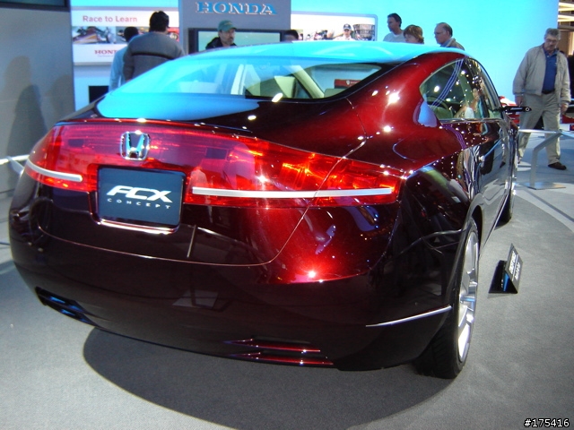 2006 Detroit Auto Show-6