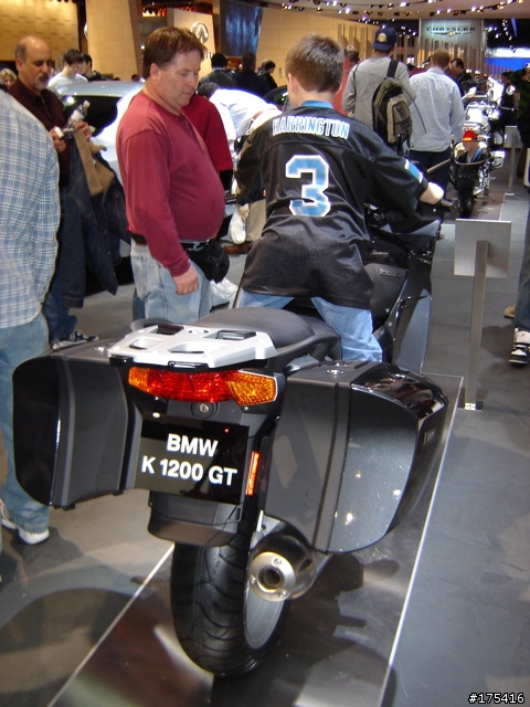 2006 Detorit Auto Show-10