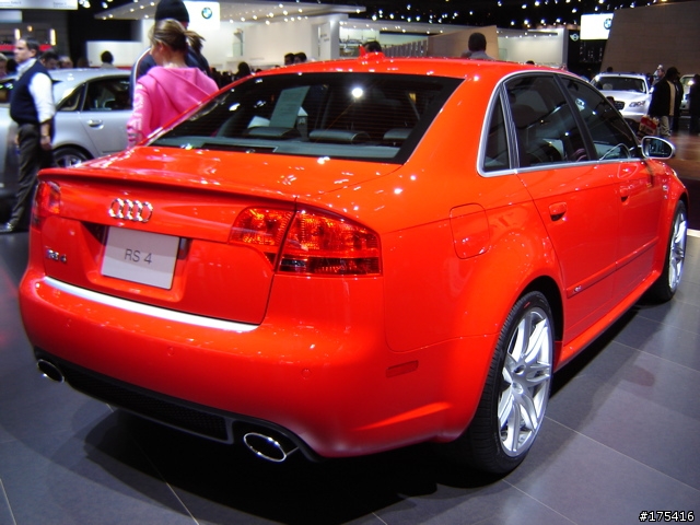 2006 Detroit Auto Show-3