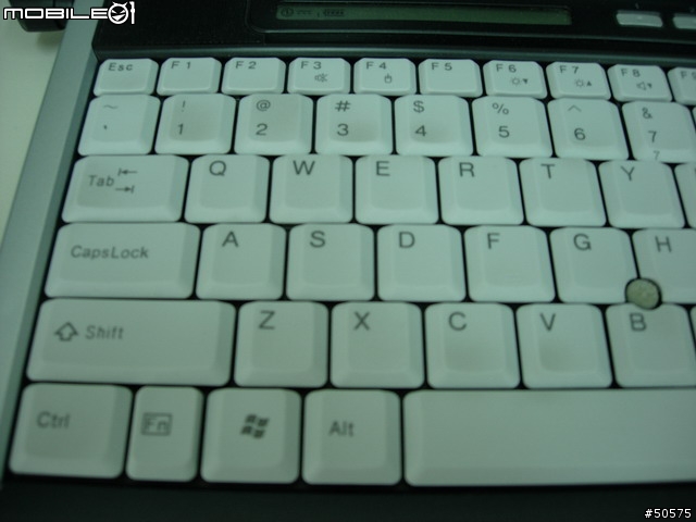 [分享] ASUS M9V v.s. Fujitsu s7010 小測