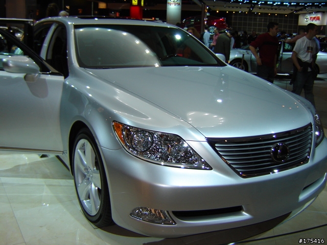 2006 Detorit Auto Show-8
