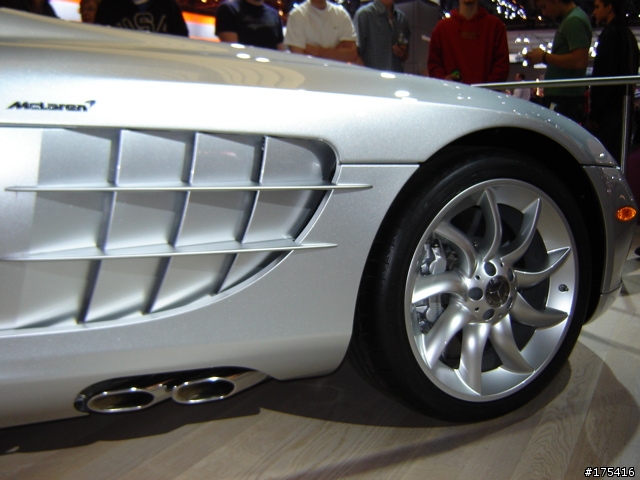 2006 Detroit Auto Show-5
