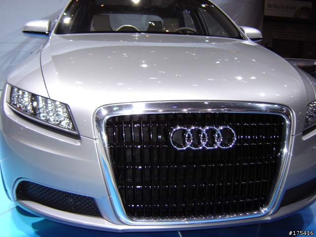 2006 Detroit Auto Show-3