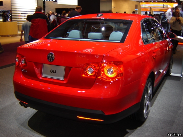 2006 Detorit Auto Show-10