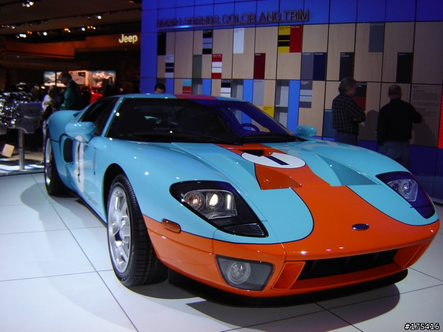 2006 Detroit Auto Show-6