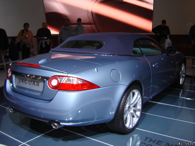 2006 Detroit Auto Show-7