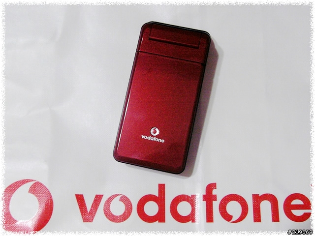 [分享] vodafone 白色線控套組與903SH的邂逅...