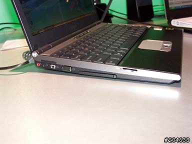 新世代機種 vaio sz 雙核心 NAPA  (使用翻義軟體文字請意會)