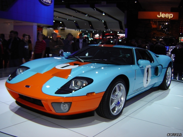 2006 Detroit Auto Show-6