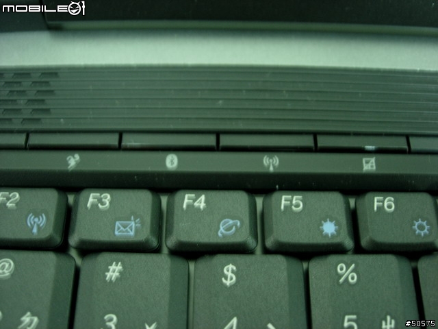 [分享] ASUS M9V v.s. Fujitsu s7010 小測