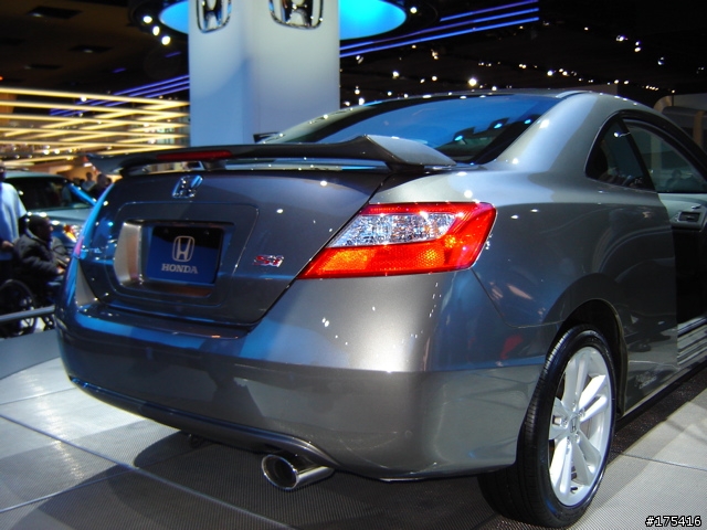 2006 Detroit Auto Show-6