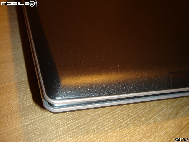 [極美分享]ASUS V6J雙核心處理器NB