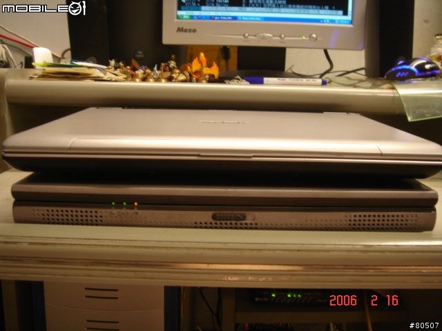 [無聊分享]CLEVO 3230 N年前的筆電 v.s. ASUS W6 圖多
